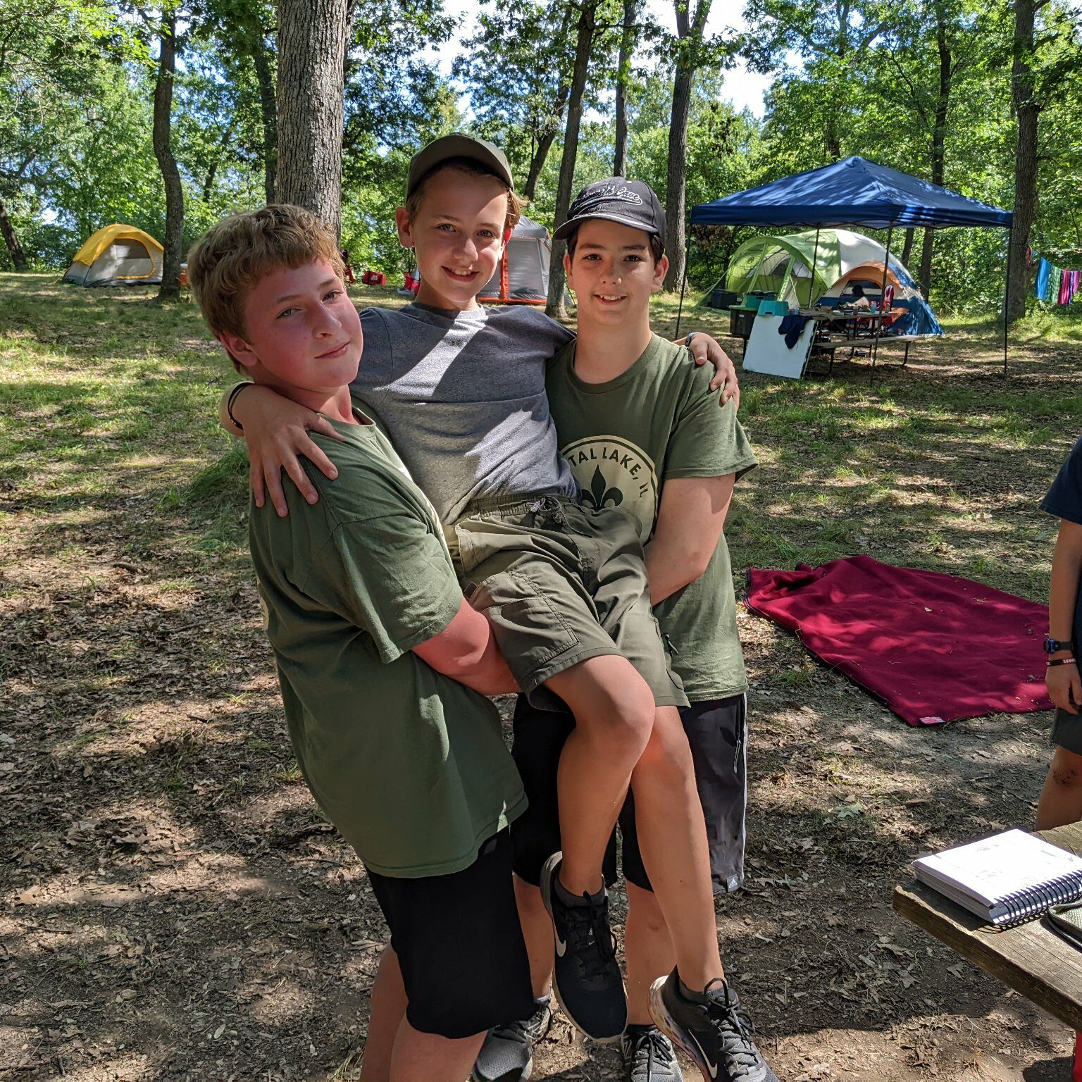 Scouts Carrying Scout T165